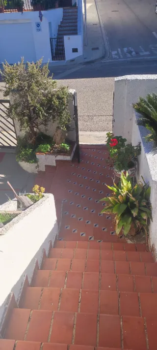 Adosado en Turis ( Valencia) de 200 metros.