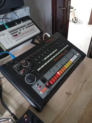 Roland TR-808 Rhythm Composer Din Sync