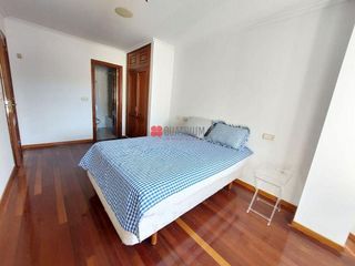 Piso en venta en Ensanche - Sar en Santiago de Compostela