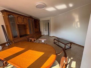 Piso en alquiler en Joc de la Bola - Camps d'Esports - Ciutat Jardí - Montcada en Lleida