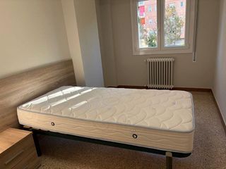 Piso en alquiler en Joc de la Bola - Camps d'Esports - Ciutat Jardí - Montcada en Lleida