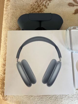 Airpods Max in vendita