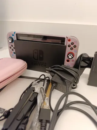 Nintendo Switch con accessori e scheda 128 GB