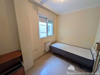 Piso en alquiler en Linares