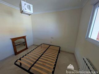 Piso en alquiler en Linares