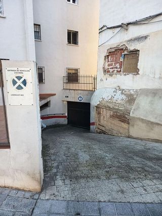 Garaje en alquiler en Huerta de la Reina - Trassierra en Córdoba