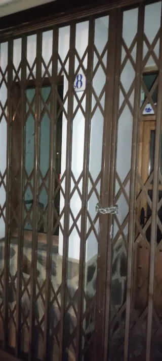 Persiana de seguridad ballestas 260x255