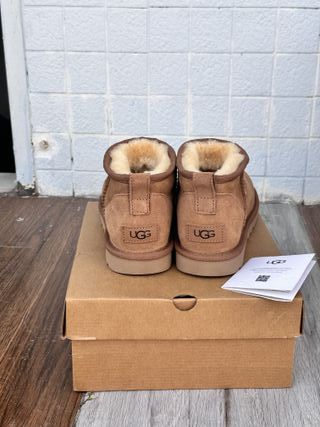 Botas UGG Classic Ultra Mini Beige