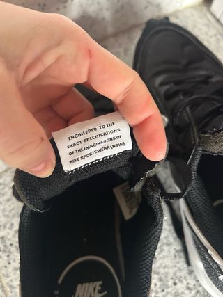 Zapatillas Nike Negras y Blancas