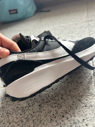 Zapatillas Nike Negras y Blancas