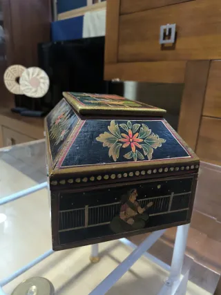 Caja India Artesanal Pintada