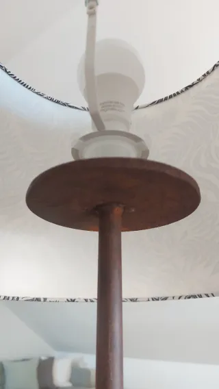 Lámpara de pie hierro forjado