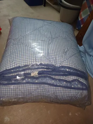 Edredón Matrimonio Azul y Blanco