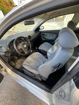 SEAT Ibiza 2003 6L