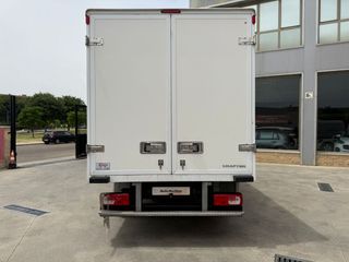 Volkswagen Crafter CARROZADA L4 177 CV CON TRAMPILLA