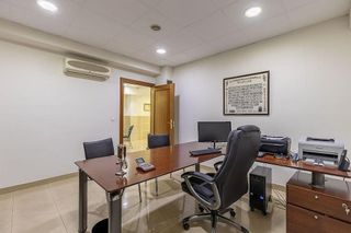 Oficina en venta en Pajaritos - Plaza de Toros en Granada