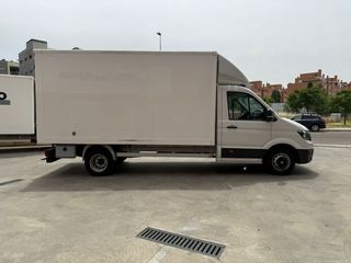 Volkswagen Crafter CARROZADA L4 177 CV CON TRAMPILLA