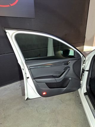 SKODA OCTAVIA COMBI RS