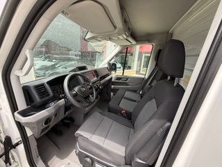 Volkswagen Crafter CARROZADA L4 177 CV CON TRAMPILLA