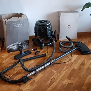 Aspiradora Hyla con accesorios