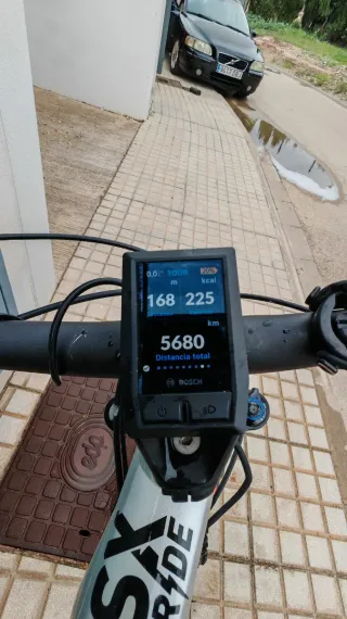 Bicicleta eléctrica Ghost ASX, 2021.