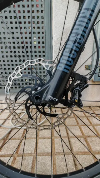 Bicicleta eléctrica Ghost ASX, 2021.