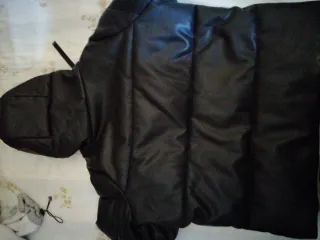 Abrigo efecto piel negro