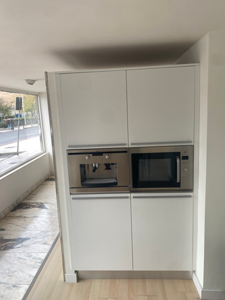 Muebles Cocina Exposición Madera y Cristal