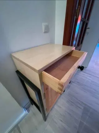 Mesita de noche madera y metal