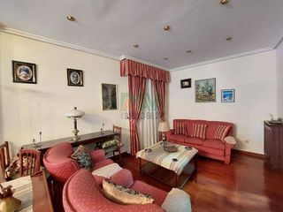 Piso en alquiler en Centro en Ourense