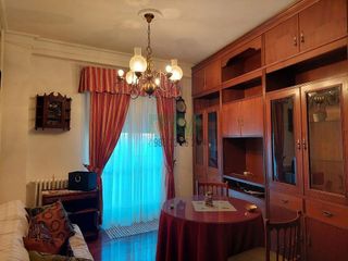 Piso en alquiler en Centro en Ourense