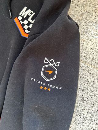 Sudadera McLaren Triple Corona Negra