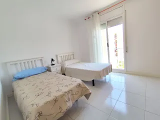 Alquiler anual piso 4 hab