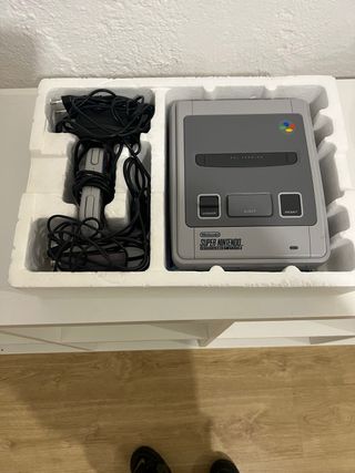 Super Nintendo + Super Mario All-Stars