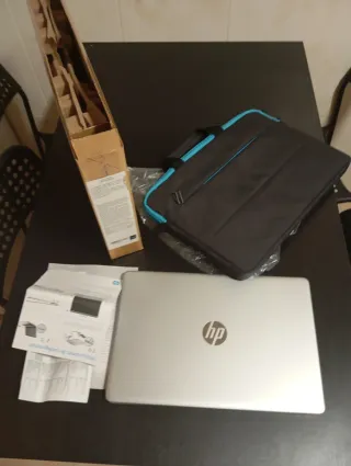 Ordenador HP Plata y Negro