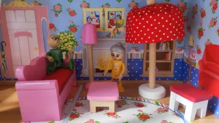 Casita de muñecas con accesorios