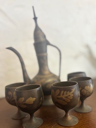 Tetera Marroquí y 5 Vasos Metálicos