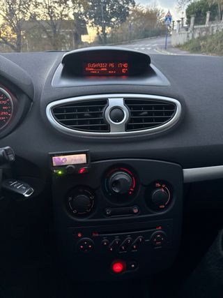 Renault Clio 2006