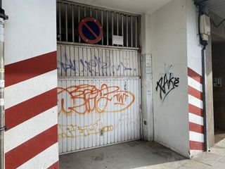 Garaje en alquiler en Ensanche - Sar en Santiago de Compostela