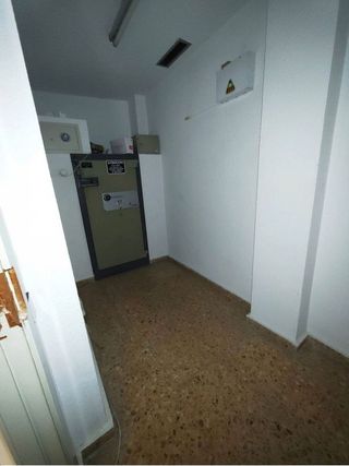 Local comercial en alquiler en Zona Concordia en Burjassot
