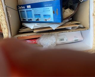 Puf di stoccaggio rivestito con una sorta di vimini