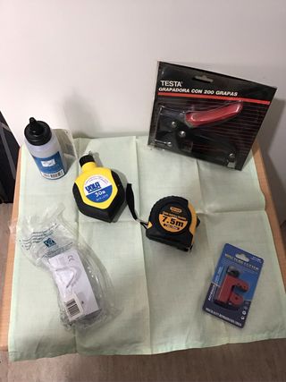 Kit Herramientas: Grapadora, Cinta Métrica, Cortad