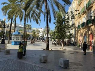 Piso en venta en Ayuntamiento - Catedral en Cádiz