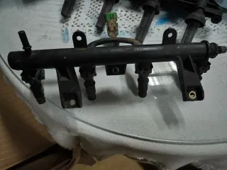 Rampa Inyectora Saxo 106 206