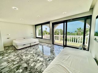 Chalet en alquiler en Elviria en Marbella