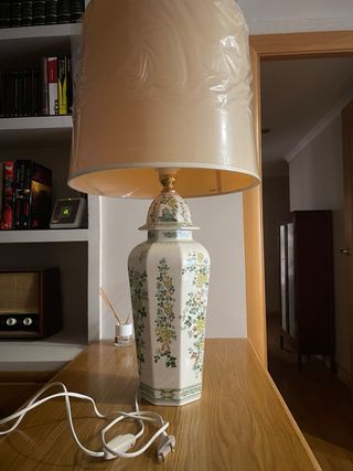 Lámpara de mesa San Claudio porcelana