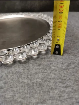 Centro de mesa plateado con pedrería