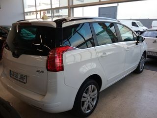 Peugeot 5008 2016