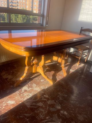 Mesa extensible efecto madera