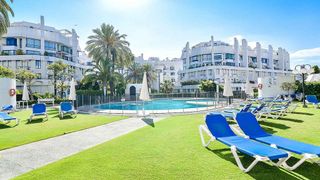 Garaje en alquiler en Playa de la Fontanilla en Marbella